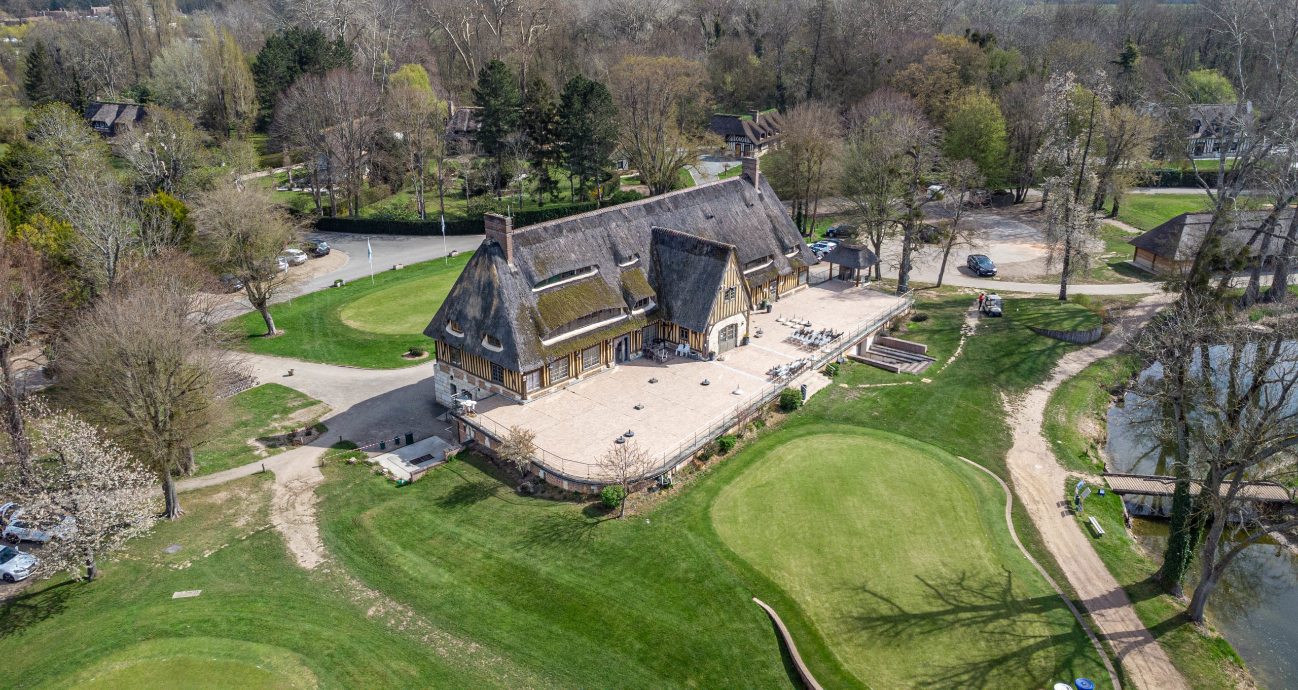Vue aérienne du Golf PGA France du Vaudreuil